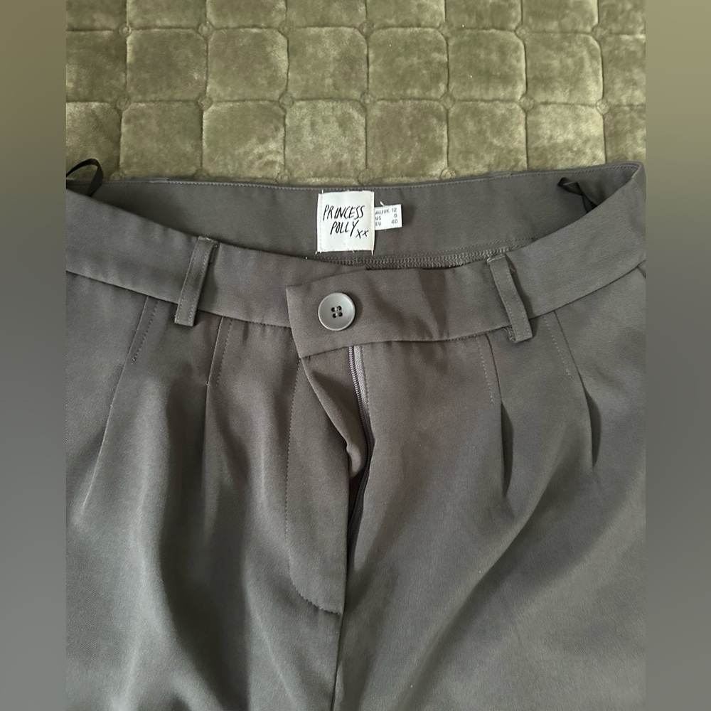 Princess Polly gray archer pants size 8 or medium size